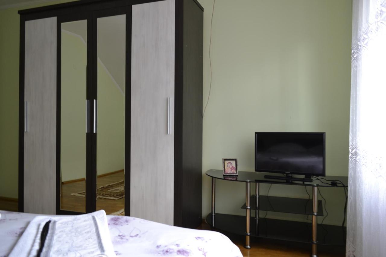 Pensiunea Malinul Bîrsana Exteriör bild